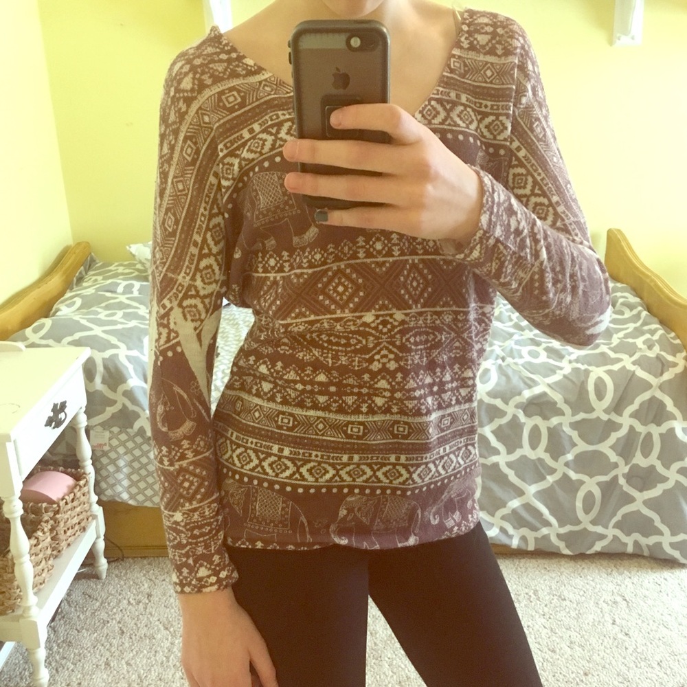 Knit elephant top